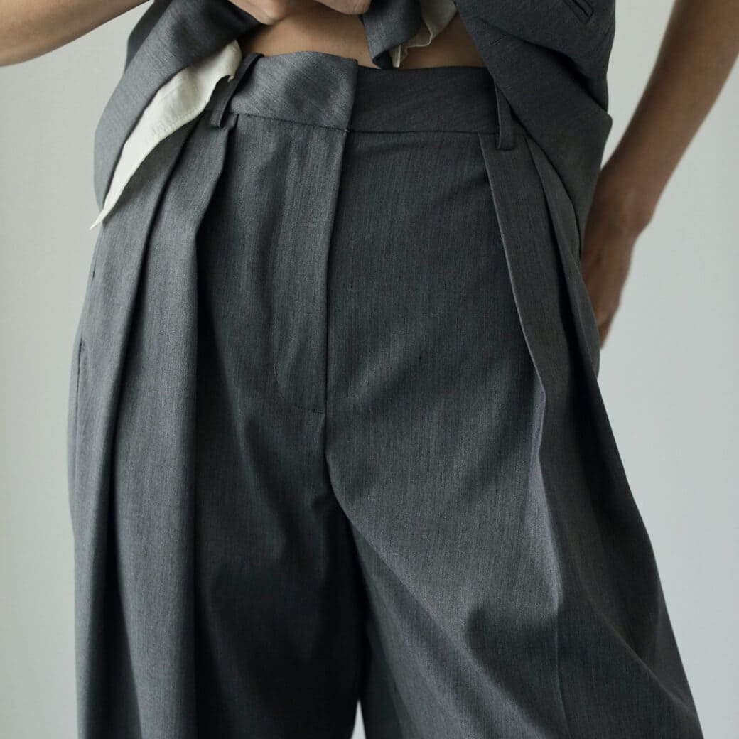 ANUKE (アンヌーク）Tuck Twill Pants ANUKE (アンヌーク）Tuck Twill Pants 即日発送 : RAPTURE