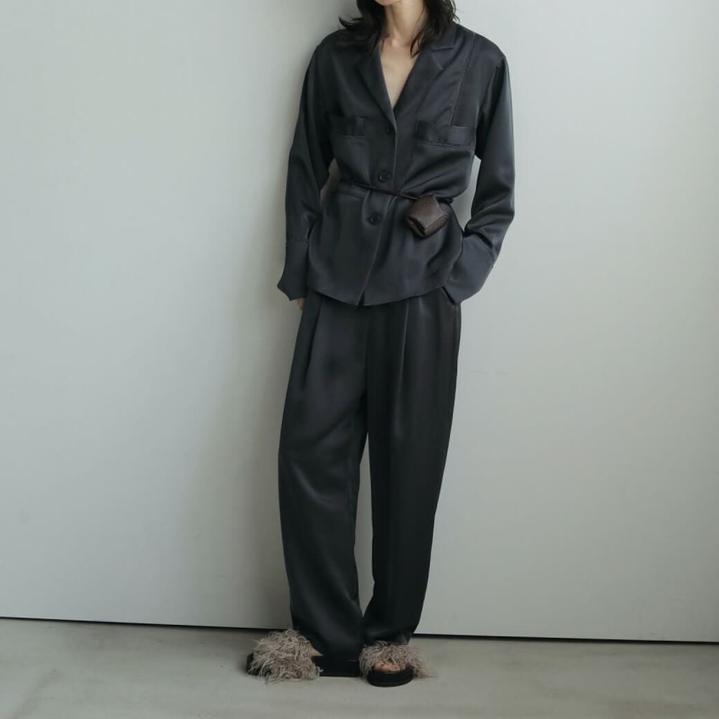 anuke アンヌーク サテン テーラード シャツ｜BORN FREE ONLINE SHOP