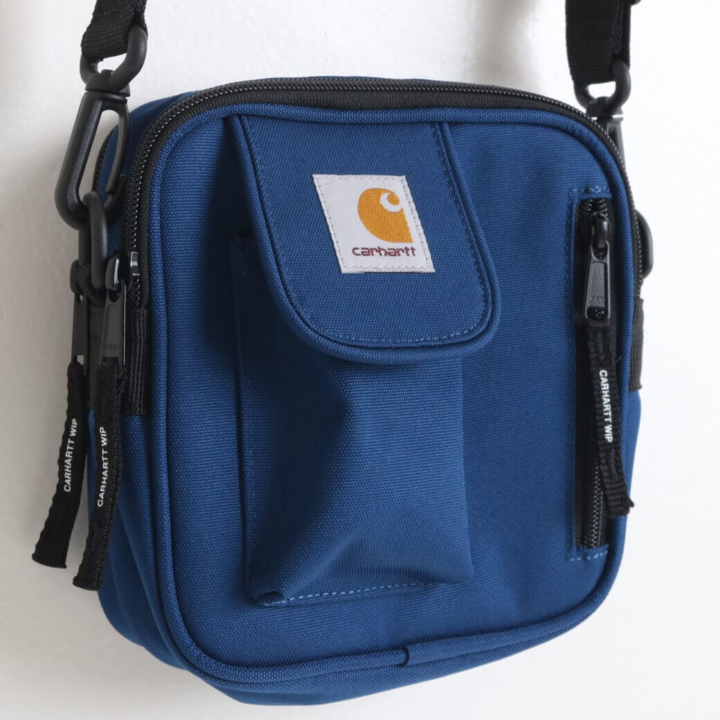 Carhartt♡リベットショッピングバッグ Carhartt Work In Progressのブラック リベット トートバッグが