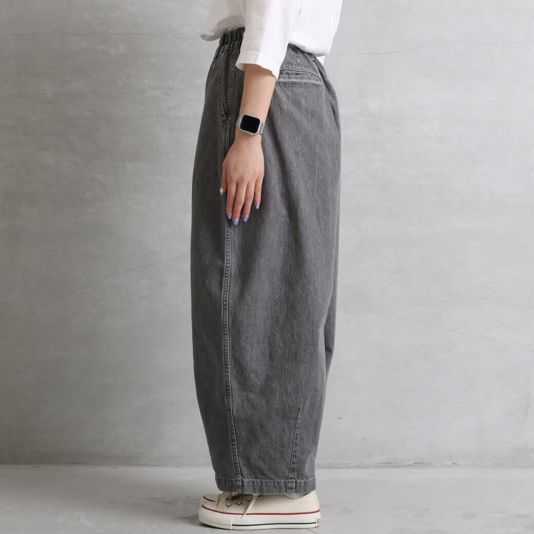 HARVESTY ハーベスティ ブラックデニム サーカスパンツ グレーフェード