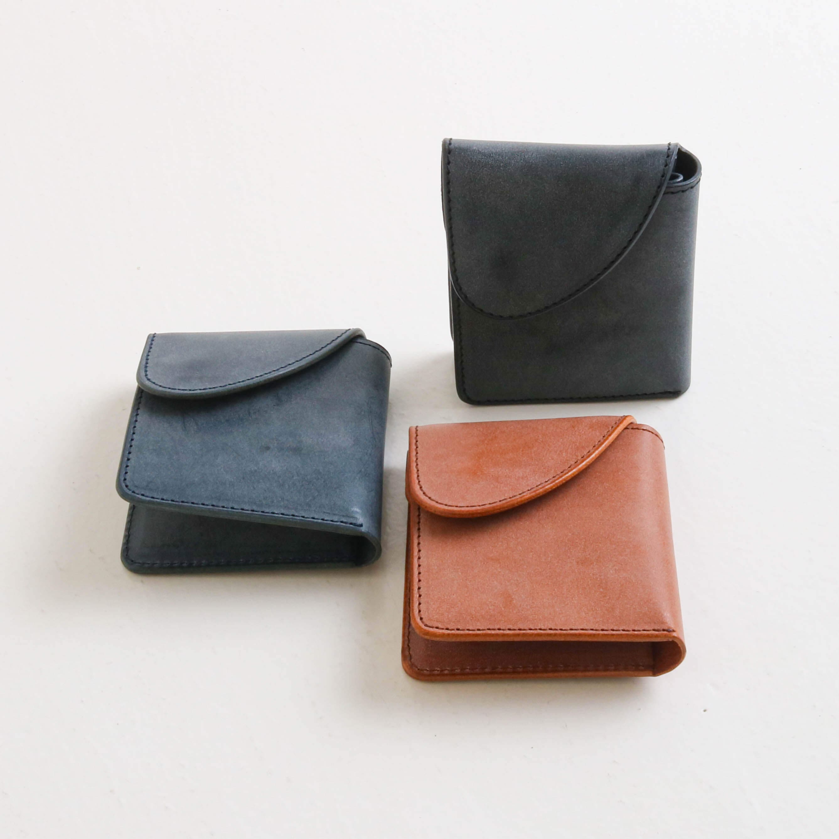 折りたたみ財布 COURONNE Dino Film Bicycle Wallet RXACX24113BKX メンズ バイフォールド ウォレット シュリンクレザー