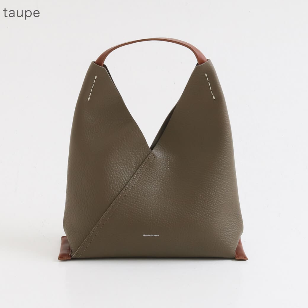 Hender Scheme エンダースキーマ トライアングルバッグ｜BORN FREE