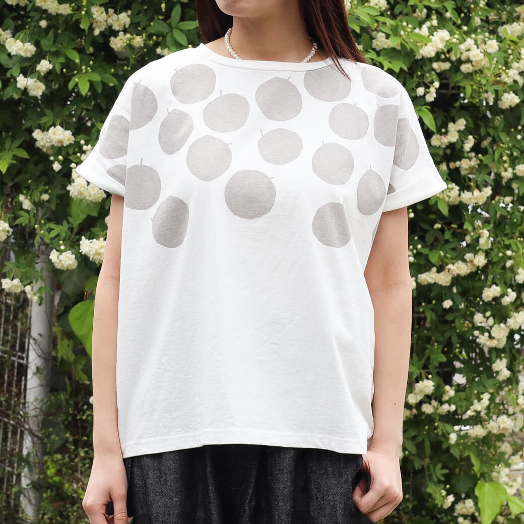 NATURAL LAUNDRY ナチュラルランドリー 空紡天竺 リンゴプリントドルマンTシャツ