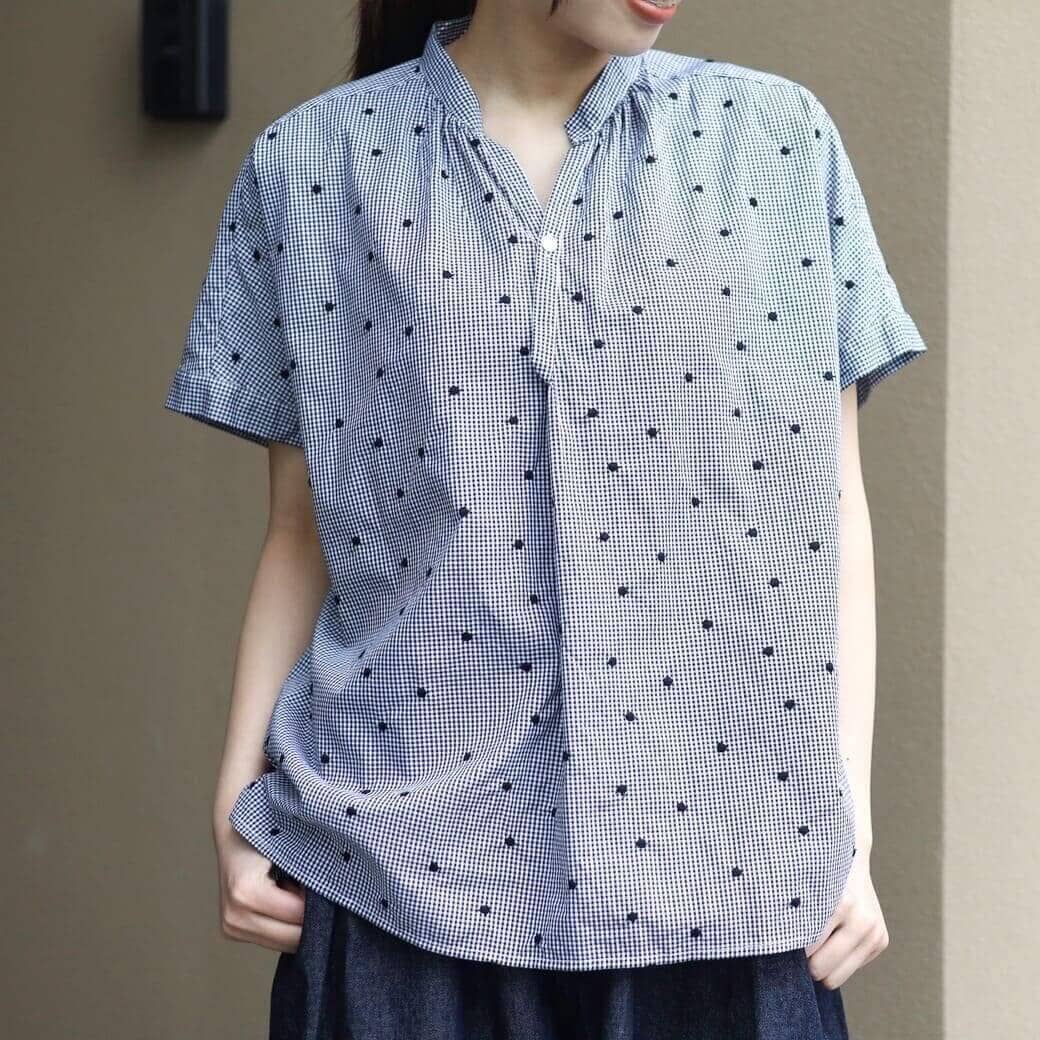 NATURAL LAUNDRY ナチュラルランドリー ドット刺繍　スキッパーラフTシャツ