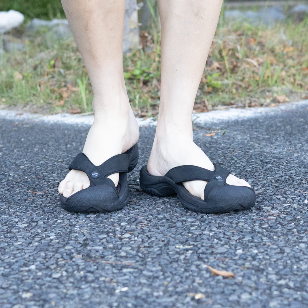 KEEN キーン ワイメア ティージー