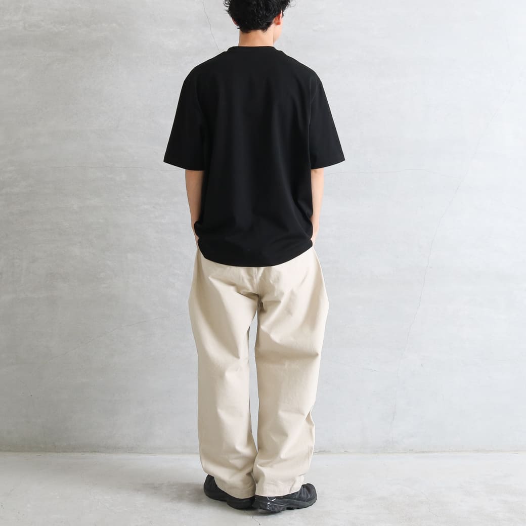 ラコステ　ワンポイント　ロゴ　クルーネックTシャツ　ベージュ LACOSTE ラコステ ワンポイントロゴクルーネックTシャツ｜BORN FREE