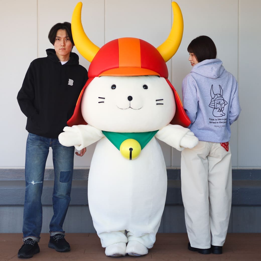 BORN FREE×ひこにゃん ひこにゃん BOOKGARDENパーカー