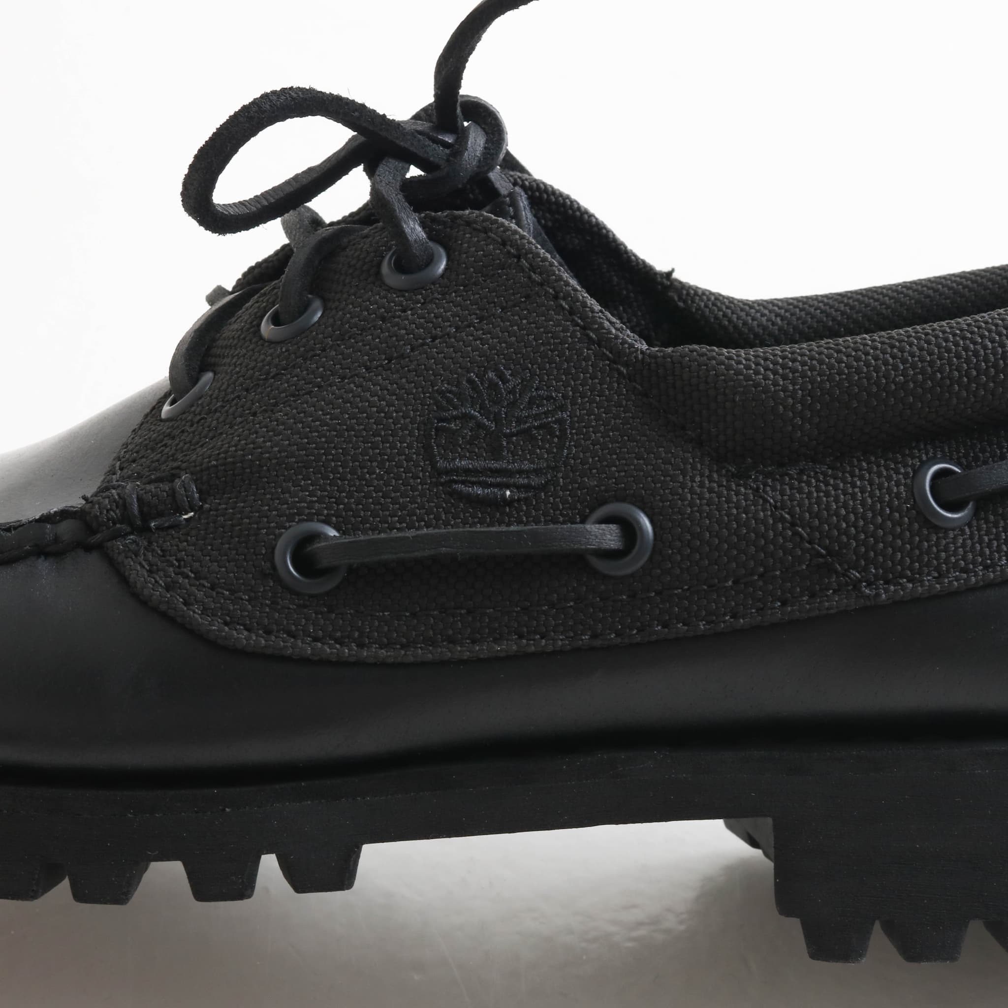 Timberland ティンバーランド スリーアイクラシック｜BORN FREE