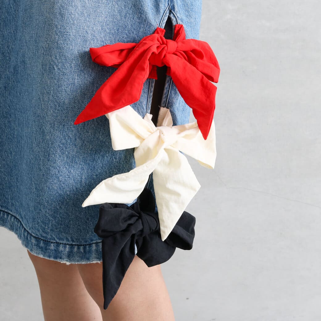 リトルサニーバイト デニムスカート Little sunny biteのデニムスカートを使った人気ファッション