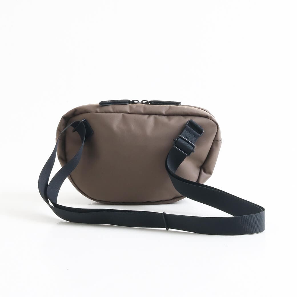ポーター ムース ショルダーバッグ（L）｜BORN FREE ONLINE SHOP