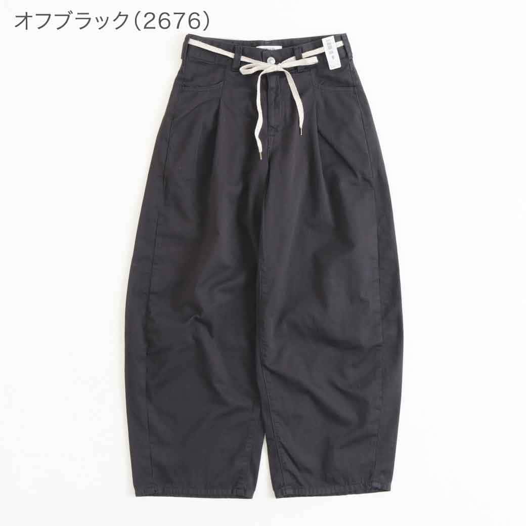 SOMETHING サムシング タックカーブデニムパンツ｜BORN FREE ONLINE SHOP