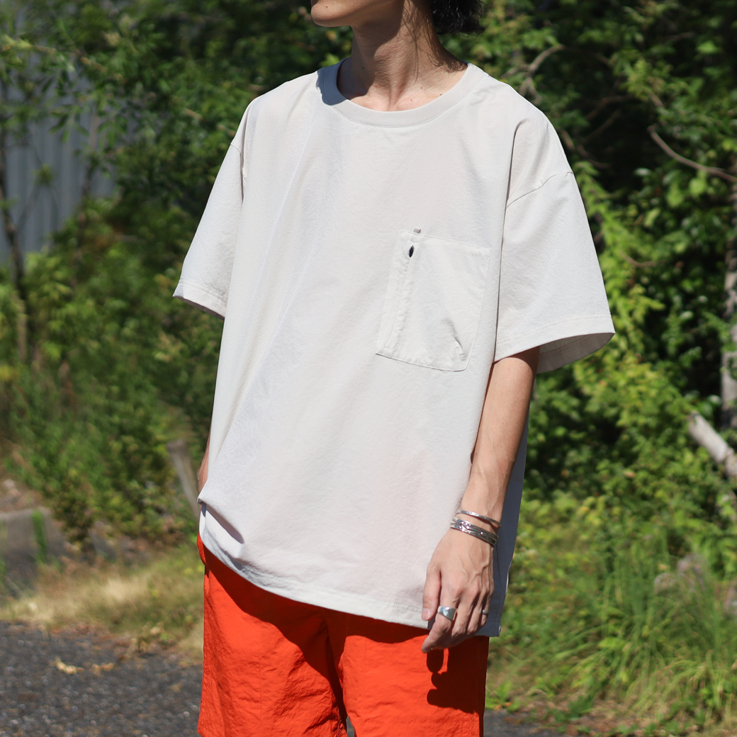 https://www.bornfreegroup.jp/i/n2500-1j300a